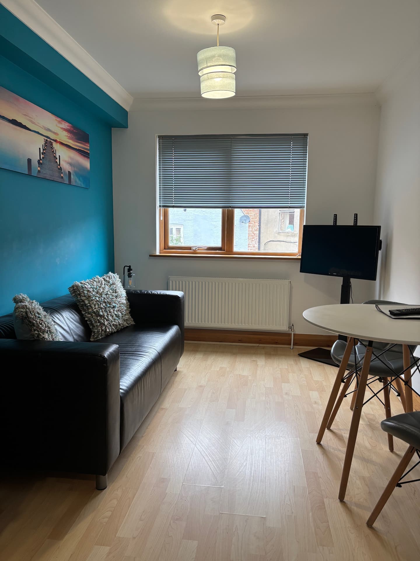 Apt 5A Central by river 1 Bed Apartment