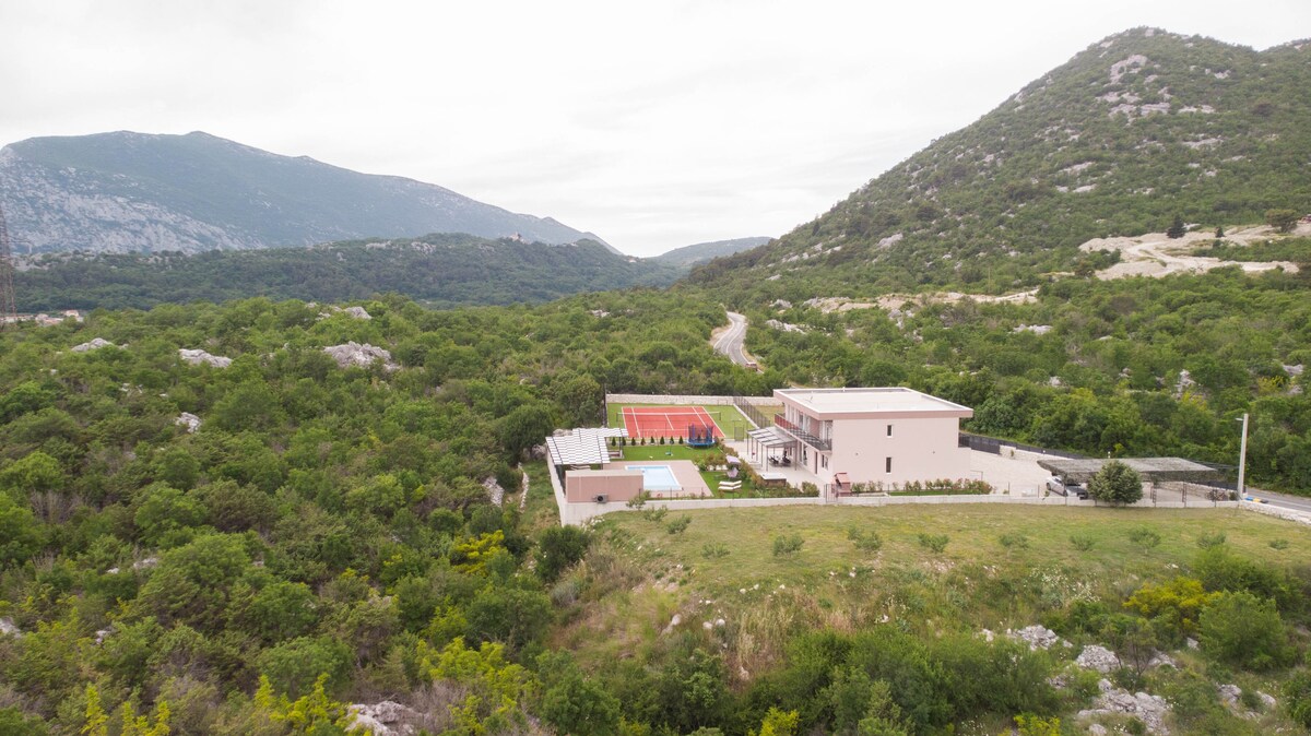 villa sky · Villa Sky D Omiš 10 people, luxury villa
