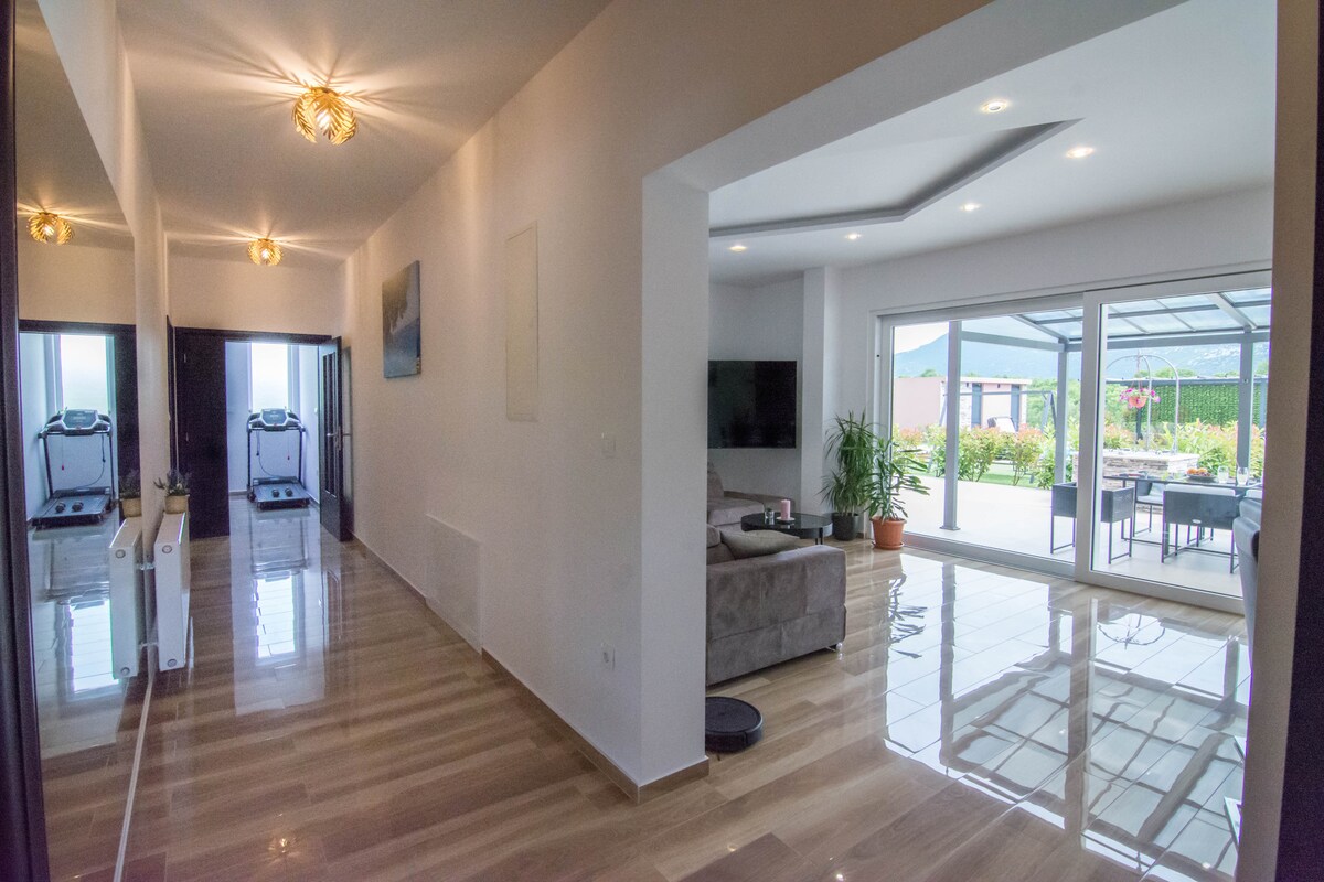 villa sky · Villa Sky D Omiš 10 people, luxury villa