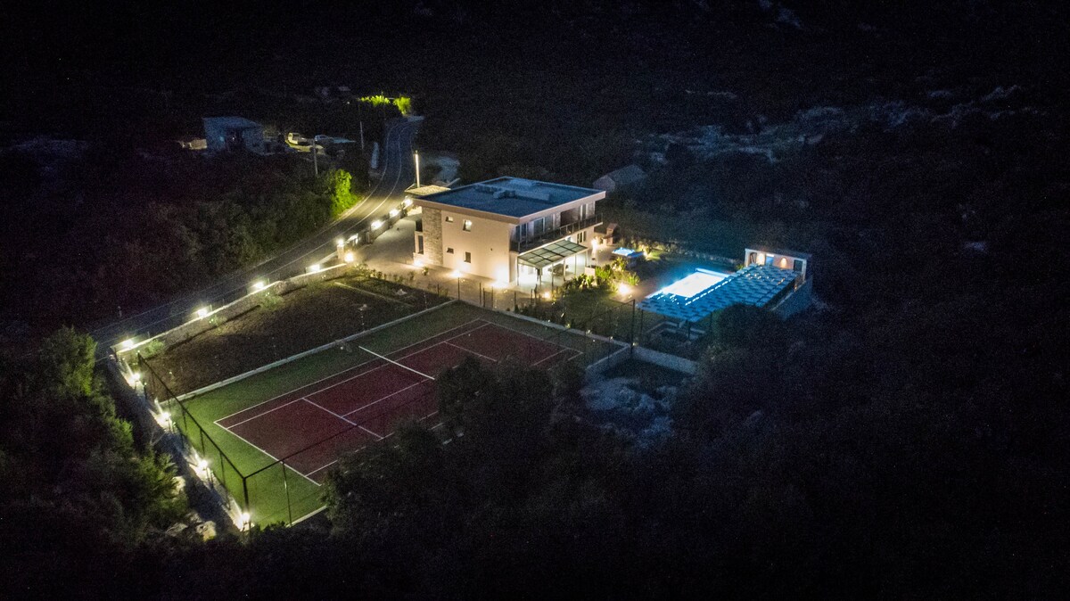 villa sky · Villa Sky D Omiš 10 people, luxury villa
