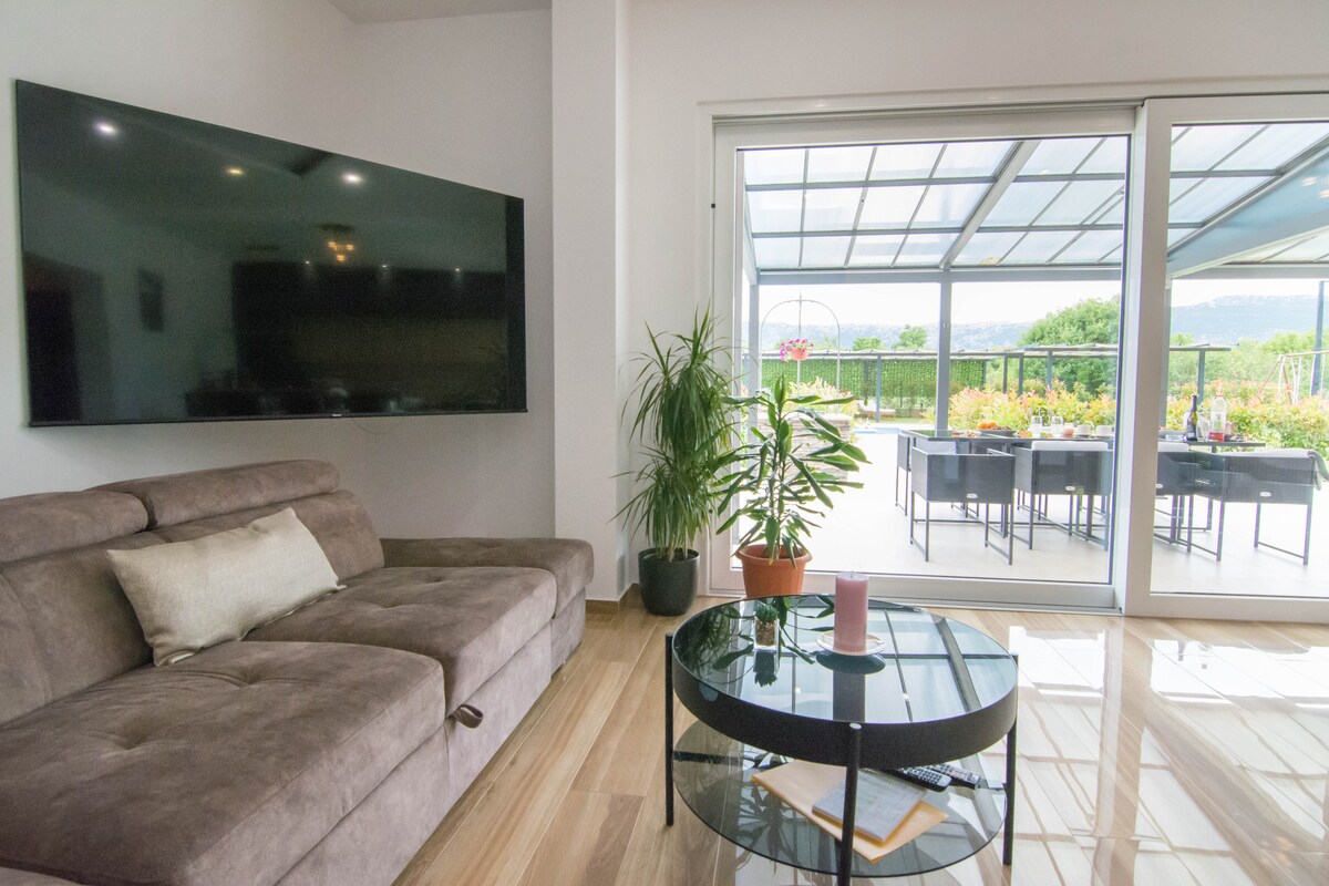 villa sky · Villa Sky D Omiš 10 people, luxury villa