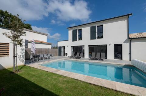 Villa 4 bedrooms 4 bathrooms + pool (10)