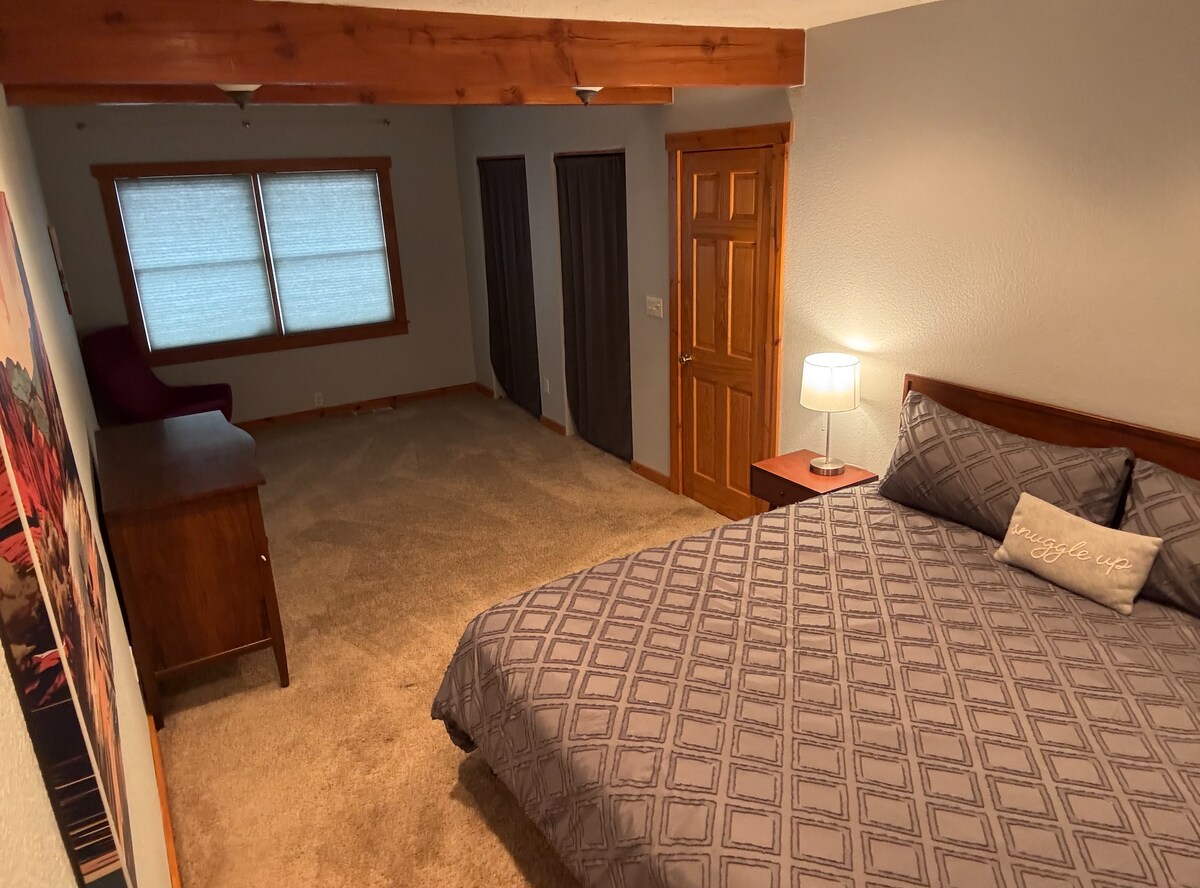 Në dollap ka një krevat dopio shtesë