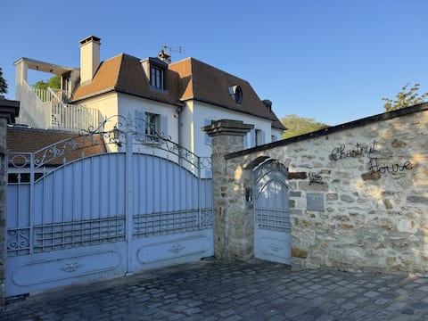 Entire independent place - Melun