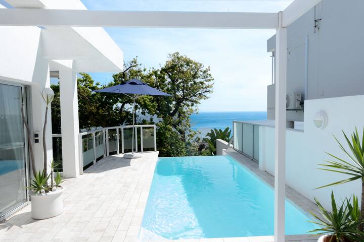 Clifton Exclusivity – Beach, Pool & Sea Views gallery image 4
