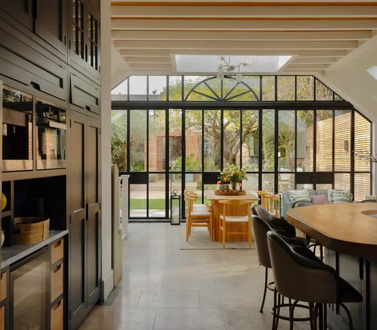 Hammersmith Hideaway gallery image 3