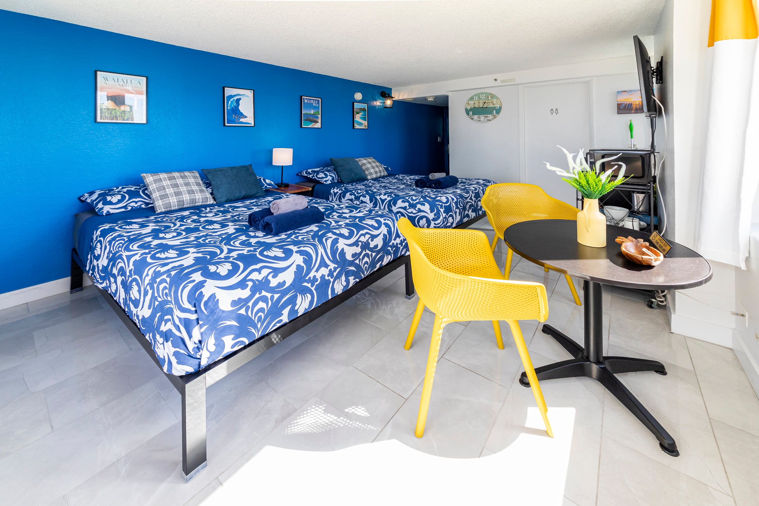 Condo in Honolulu · ★4.65 · Studio · 2 beds · 1 private bath - Image 13