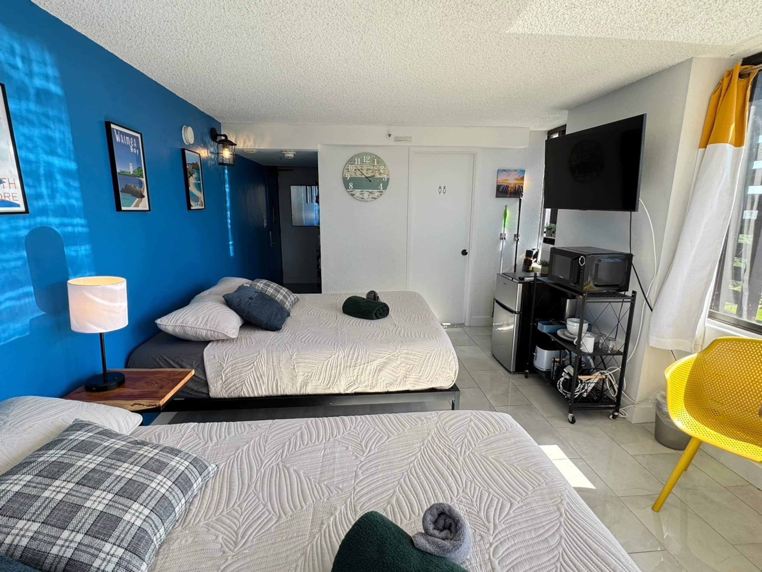 Condo in Honolulu · ★4.58 · Studio · 2 beds · 1 shared bath - Image 9