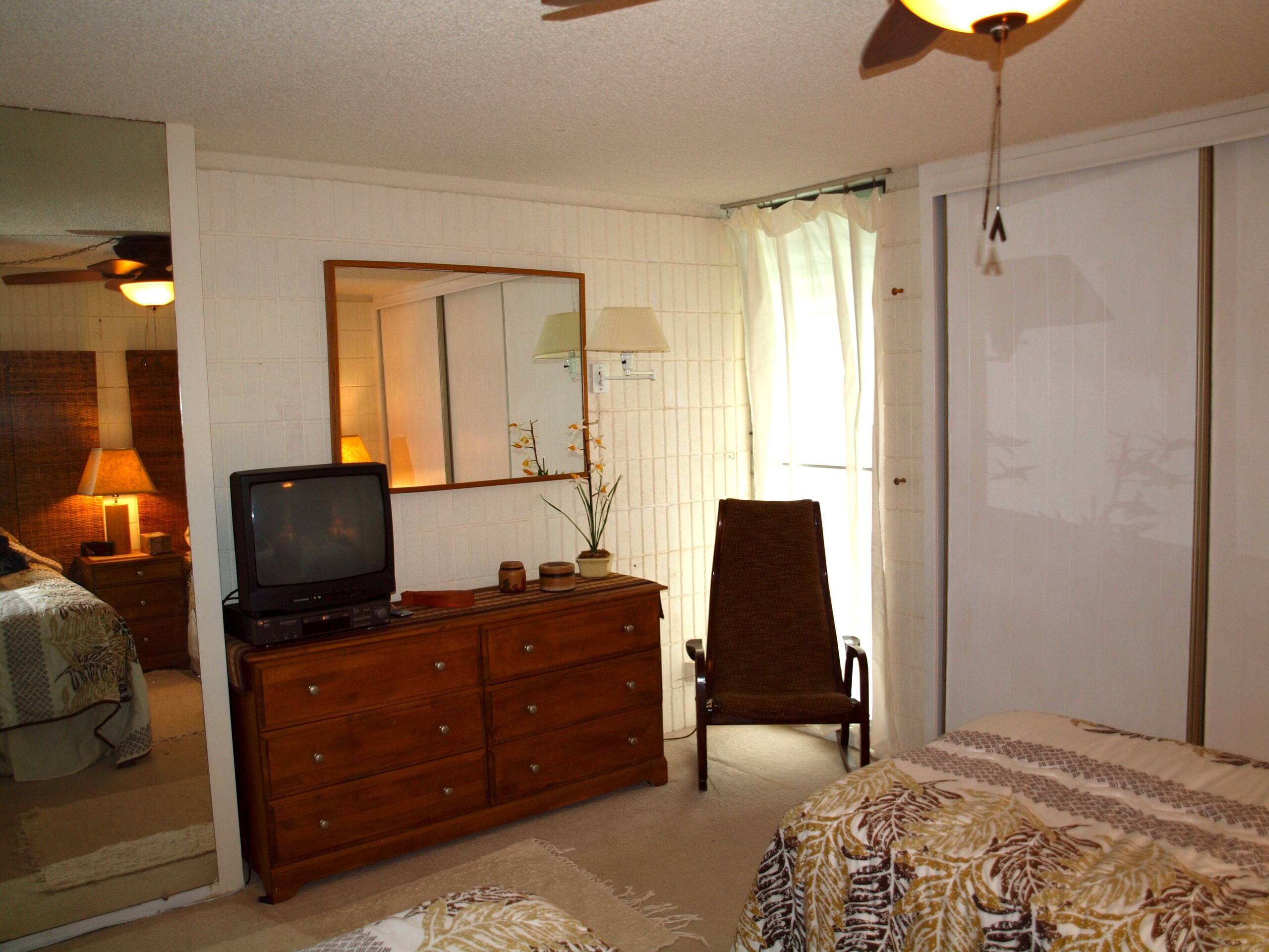 Condo in Hauula · ★4.85 · 1 bedroom · 2 beds · 1 private bath - Image 28