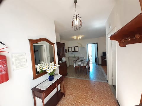 House with garden in Monferrato, 45 minutes from the sea