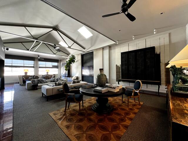 House of Richmond gallery image 2