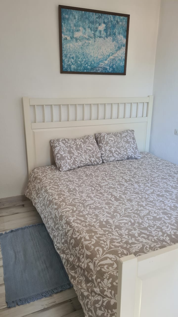 Dhomë gjumi 2