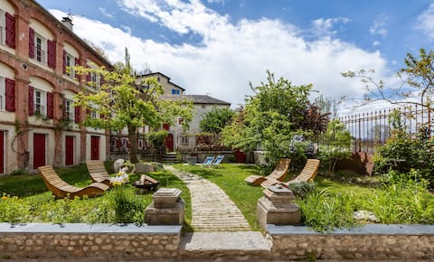 The Great Red House - D