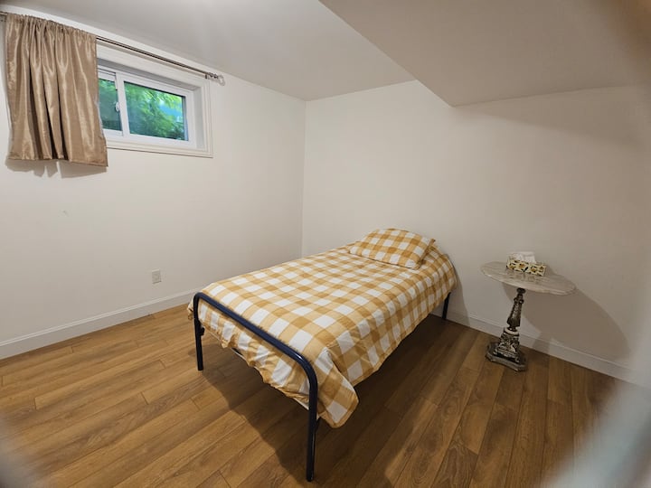 საძინებელი 4