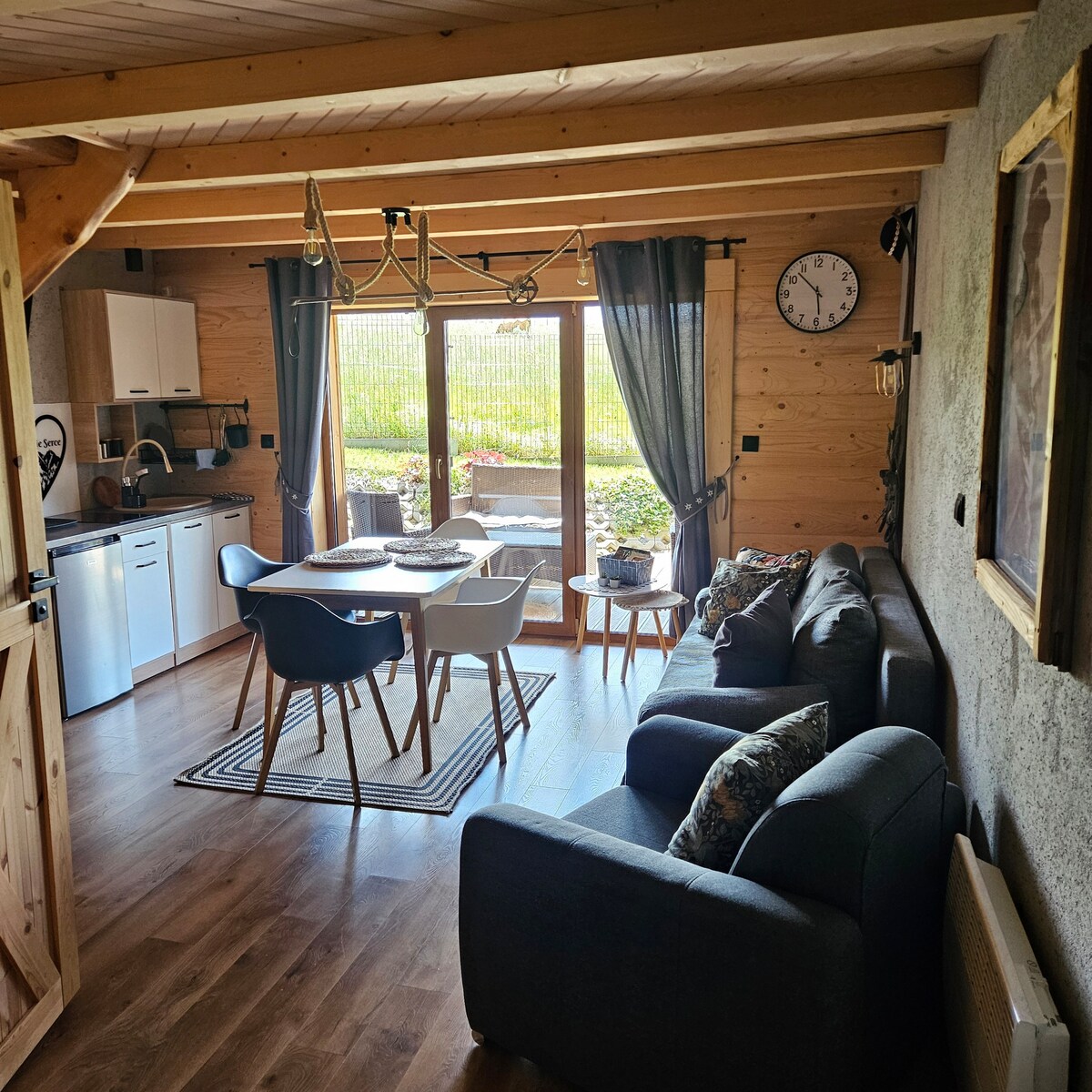 Всекидневна зона