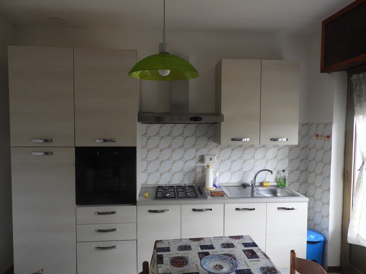 Top performing Airbnb: The relaxing holiday dock - "The Colors around the Lake" in Biella