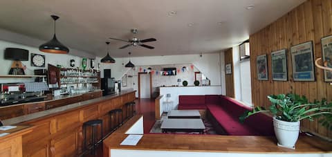 L'Escale – Former Hotel Restaurant – Fontaine Simon