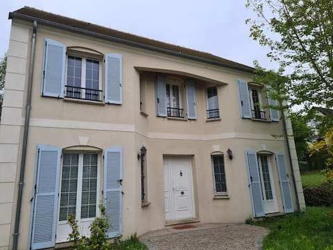 Sweet House, Garden, RER B, Parking, Paris-Saclay