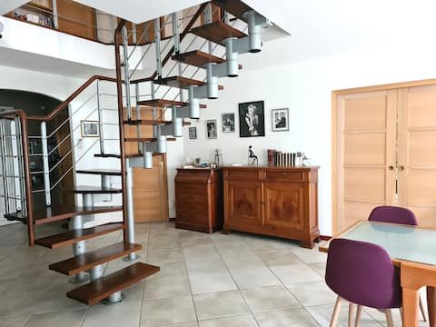 Charm, Space & Garden – Fibre, RER B, Walk to All