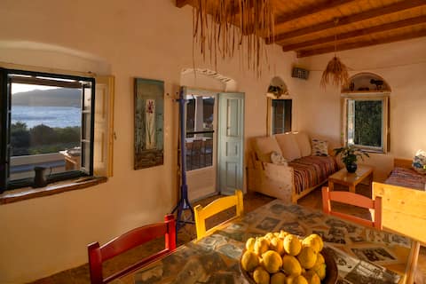 Top Airbnb: Anna's Katikia. Paradise in the heart of the Aegean in Δήμος Λέρου