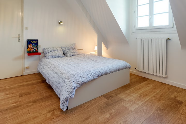 children's room upstairs  