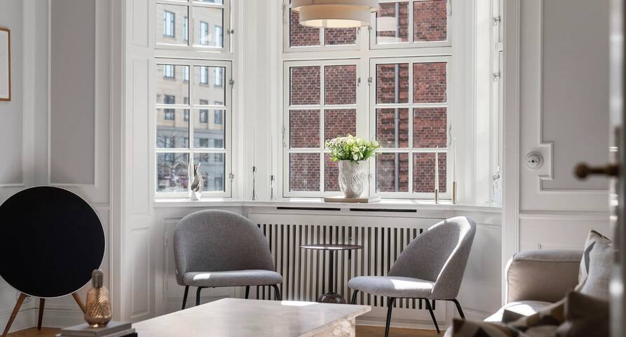 Unique Flat in City Center 120 m2 gallery image 4