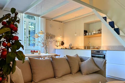 Popular Airbnb listing: Casa Cin [Private Parking] in Cernobbio