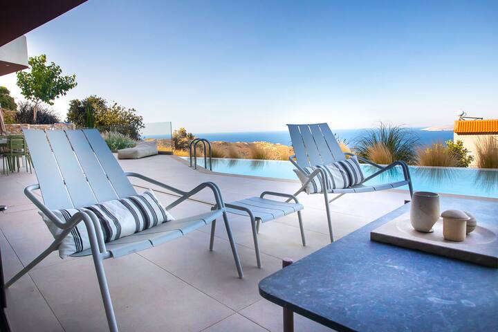 Plethora Luxury Suites, Villa T gallery image 3