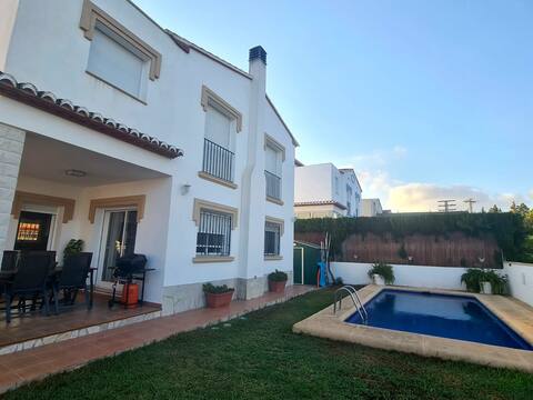 Single Family Chalet with Pool