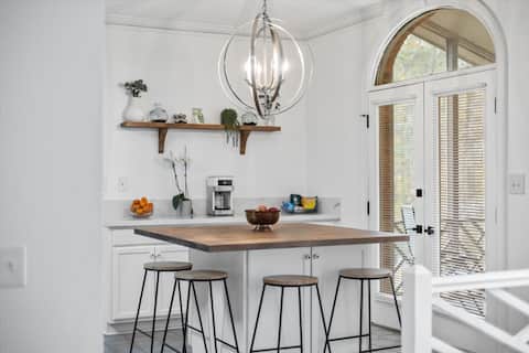 Newly Renovated! 2 Master Suites! Trilith~1 mile