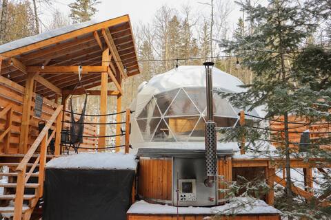 The magic of a Dome in nature with Spa and River