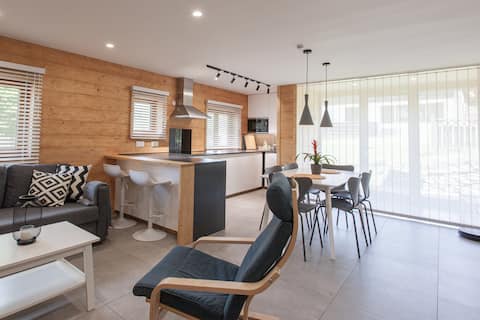 Top Airbnb: Modern 2 Bedroom Chalet Apartment in Les Houches