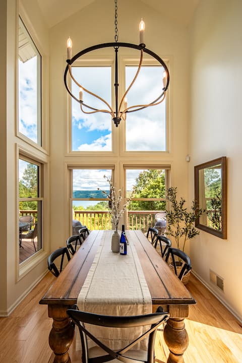 Seneca lake home w/soaring views & private dock