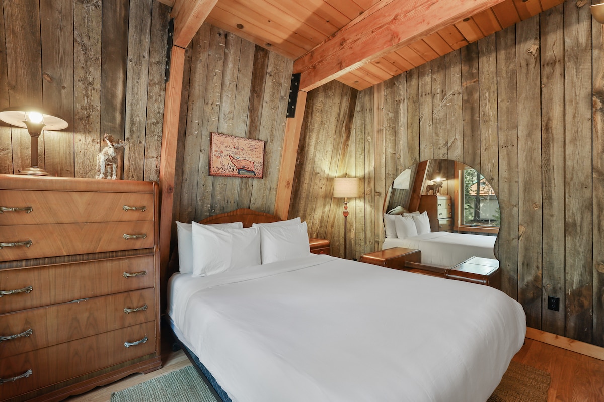 Chumba cha kulala cha ghorofa, kitanda cha ukubwa wa Queen