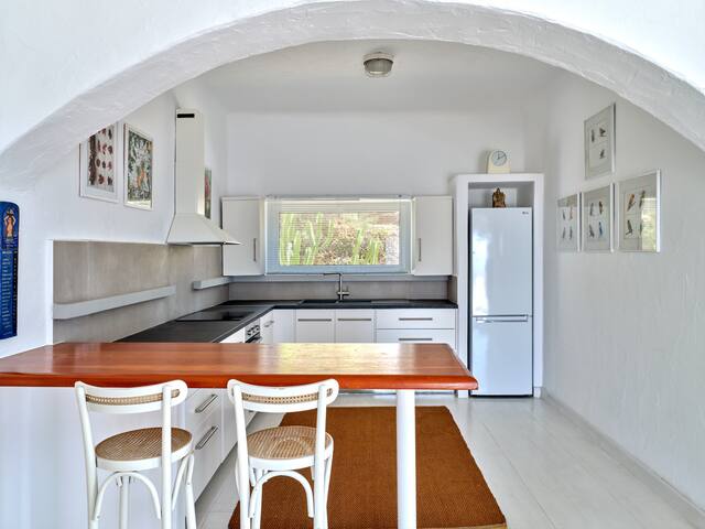 Sunset Horizon Villa gallery image 4