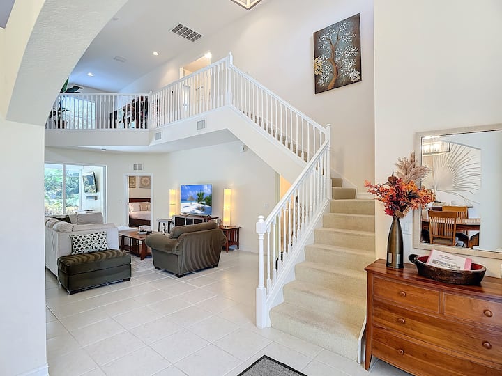 Classic Arcades Heated Pool Home By Beach & Dining - Bonita Springs, FL