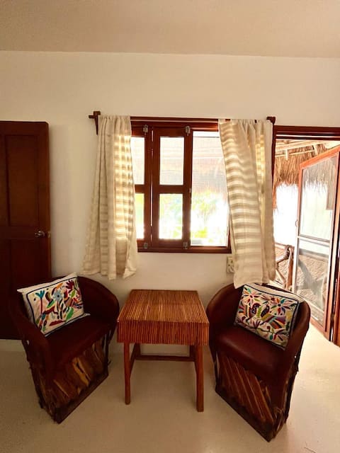 Propiedad de Airbnb exitosa: CasaTomTom - Holbox by the Sea - Beachfront en Lázaro Cárdenas