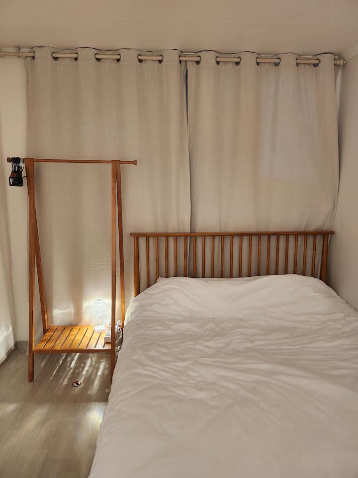 cozy house lodging with easy access to attractions