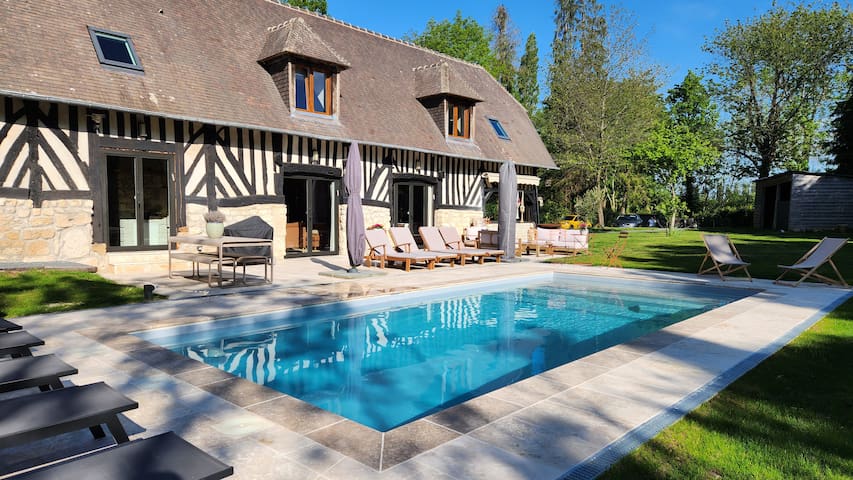 Les Clefs Du Pays D'Auge managed Airbnb listing 1