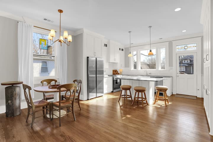 Luxury Midtown 2bd/2ba, Check Reviews!