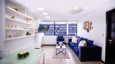 Serena Bay | Lateral River View + Garage