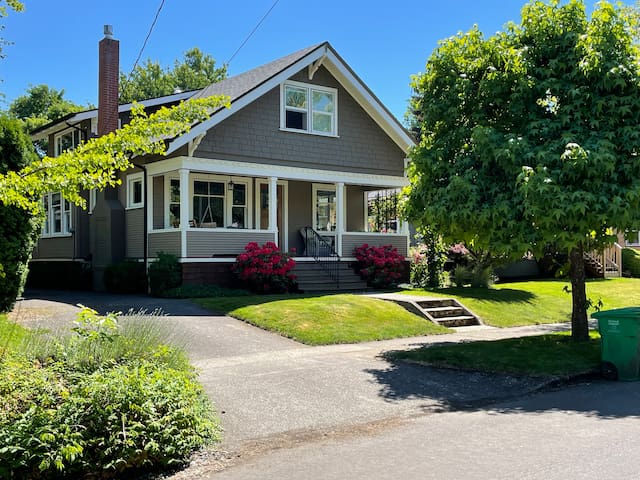 2BR Renovated Craftsman by Sellwood Park