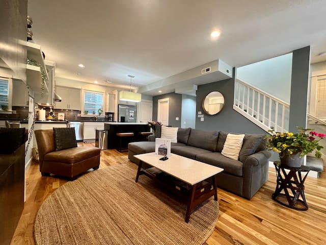 BEST Location! Upscale, beautiful Slabtown home!