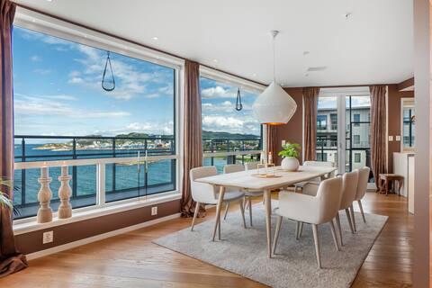 Exclusive penthouse with that small extra.