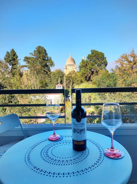Beautiful view, air conditioning and heating