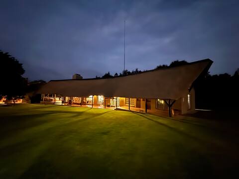 Rondekop Safaris Game Farm, Parys