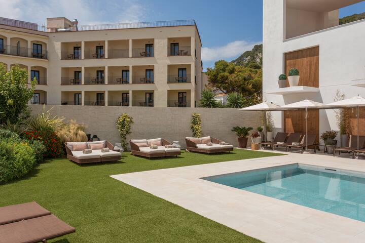 Master 3 Bedroom Apartment by Marconia gallery image 2