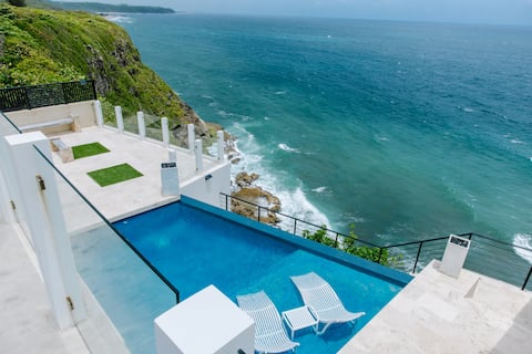 1009 Station | Luxury Ocean View House