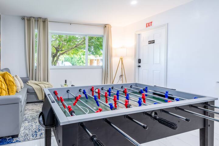 12 PPL/10 Min Beach/Family/Games/Pet/Terrace/Bbq/ gallery image 3