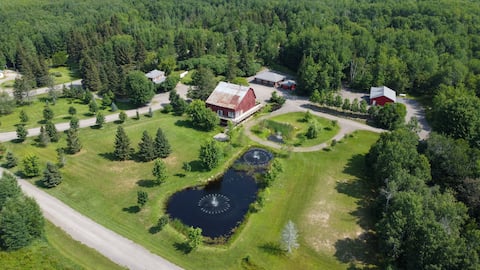 Farmhouse at Black Saddle Barn